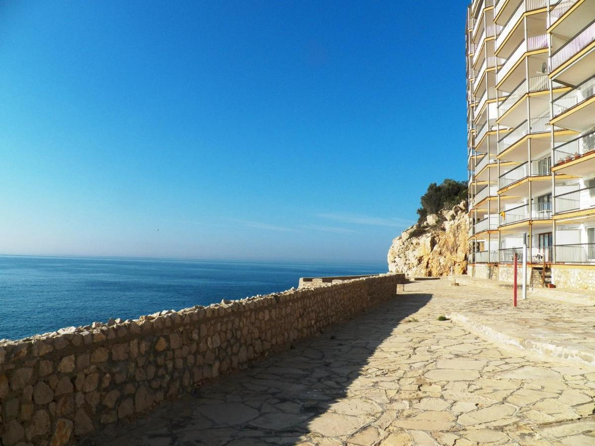 Apartment With Direct Access To The Sea Salou Exterior photo