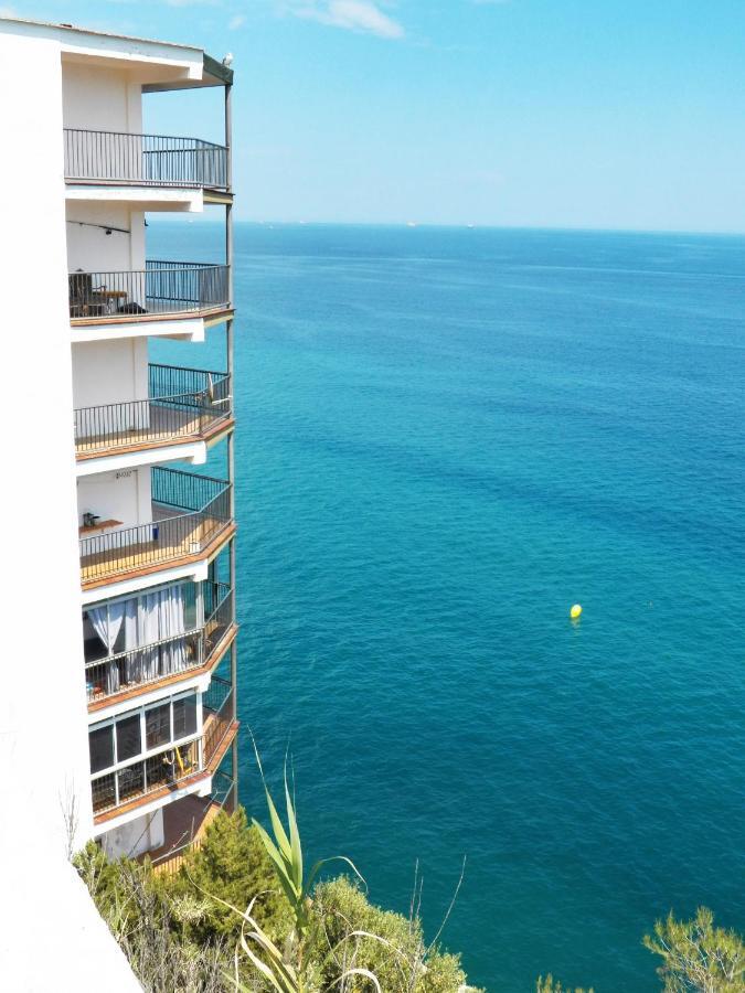 Apartment With Direct Access To The Sea Salou Exterior photo